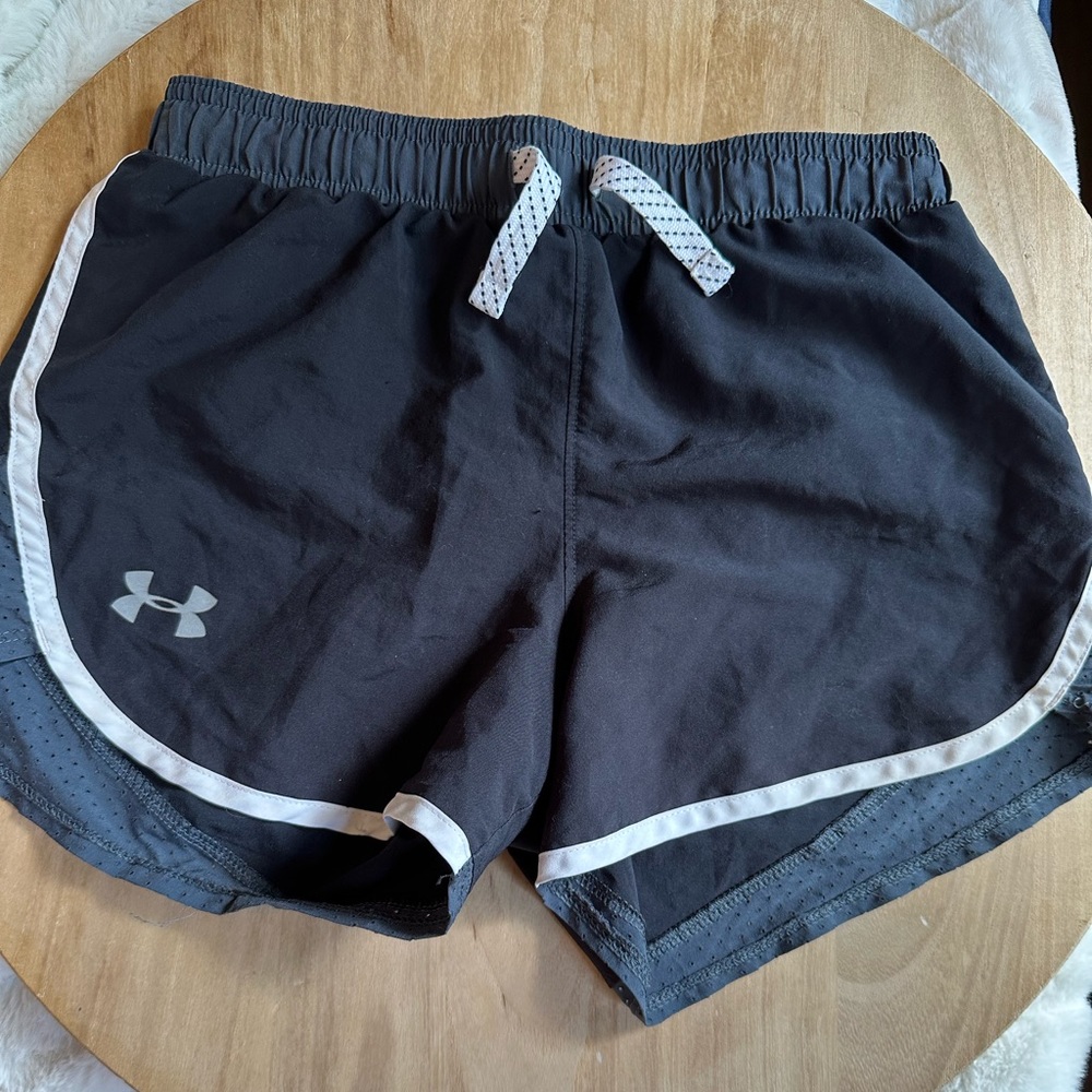 UNDER ARMOUR Athletic Shorts